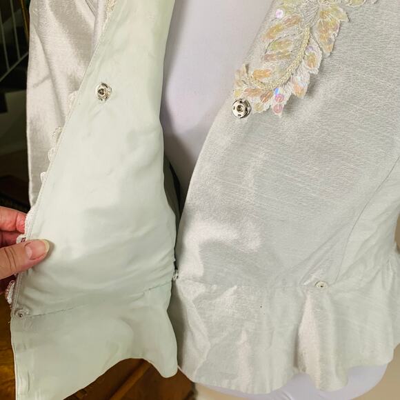 Vintage Ursula Sz 8 Beaded Formal Sequin Top Elegant Art Design Silver Sparkly - Picture 4 of 10